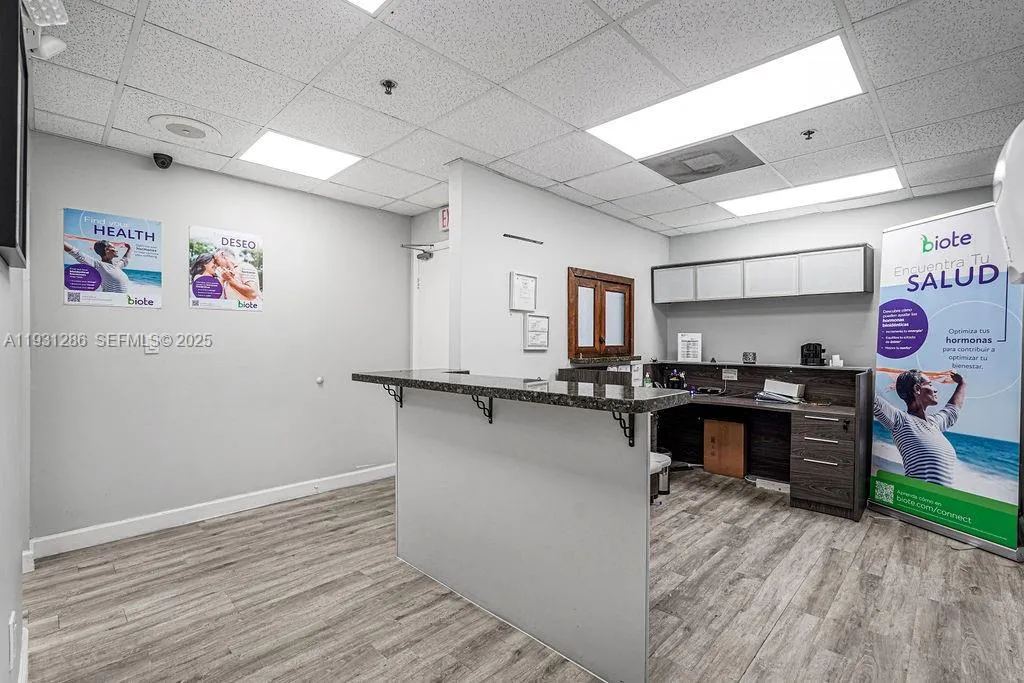 2645 Sw 37th Ave. 101, Coral Gables, Florida 33133, Coral Gables, Florida 33133, ,Commercial Lease,For Rent,2645 Sw 37th Ave. 101, Coral Gables, Florida 33133,A11931286