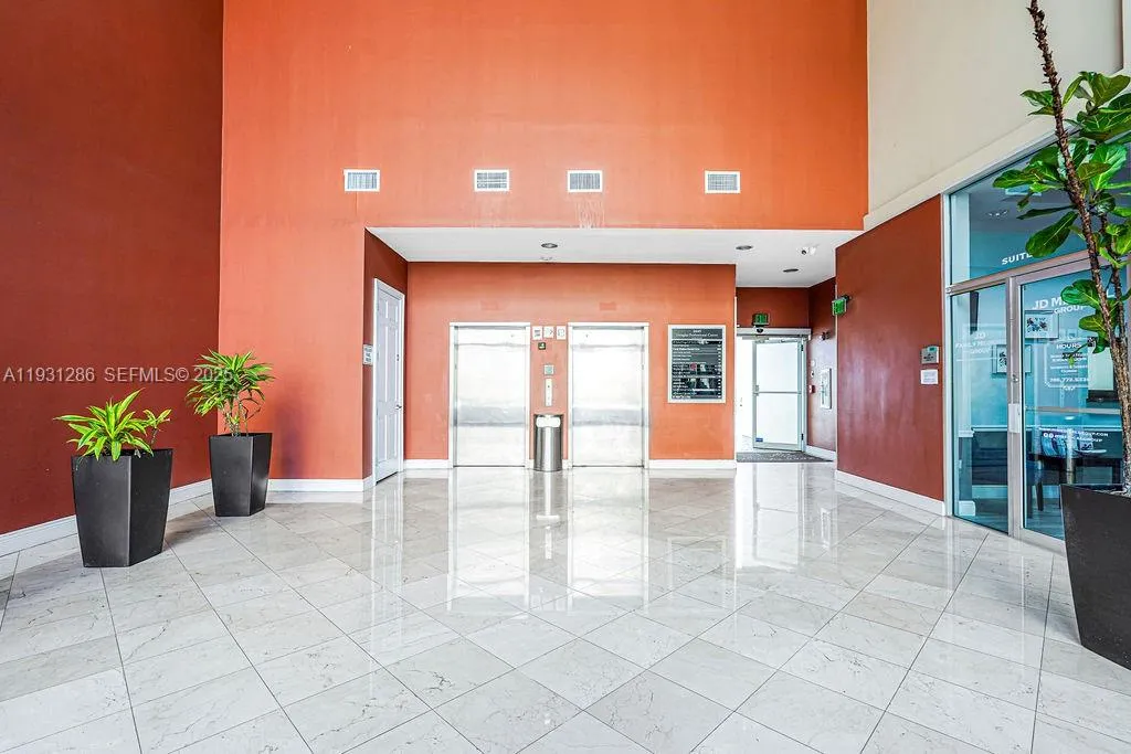 2645 Sw 37th Ave. 101, Coral Gables, Florida 33133, Coral Gables, Florida 33133, ,Commercial Lease,For Rent,2645 Sw 37th Ave. 101, Coral Gables, Florida 33133,A11931286