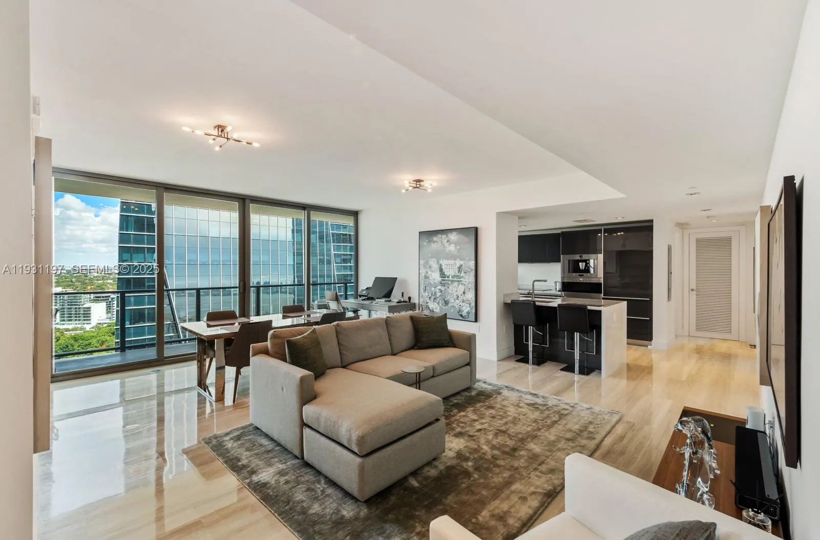 1451 Brickell Ave 2405, Miami, Florida 33131, Miami, Florida 33131, 2 Bedrooms Bedrooms, ,2 BathroomsBathrooms,Residential Lease,For Rent,1451 Brickell Ave 2405, Miami, Florida 33131,A11931197
