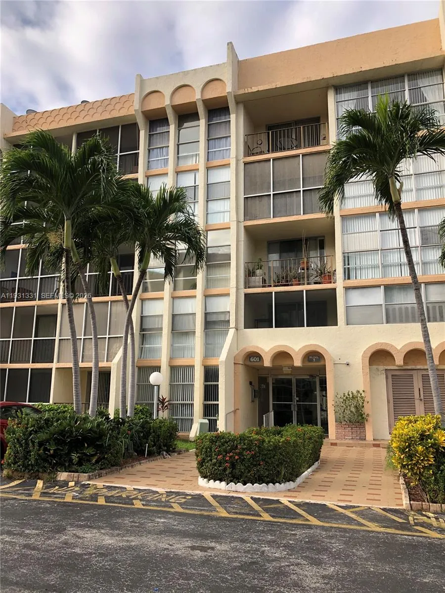 601 Three Islands Blvd 316, Hallandale Beach, Flor, Hallandale Beach, Florida 33009, 2 Bedrooms Bedrooms, ,1 BathroomBathrooms,Residential Lease,For Rent,601 Three Islands Blvd 316, Hallandale Beach, Flor,A11931331
