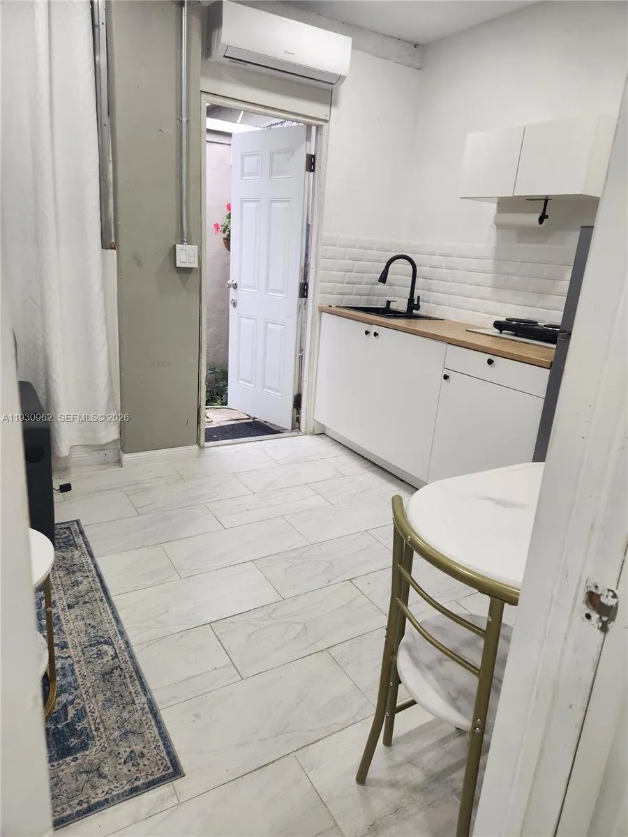 1385 Ne 133rd St -, North Miami, Florida 33161, North Miami, Florida 33161, ,1 BathroomBathrooms,Residential Lease,For Rent,1385 Ne 133rd St -, North Miami, Florida 33161,A11930962