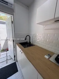 1385 Ne 133rd St -, North Miami, Florida 33161, North Miami, Florida 33161, ,1 BathroomBathrooms,Residential Lease,For Rent,1385 Ne 133rd St -, North Miami, Florida 33161,A11930962