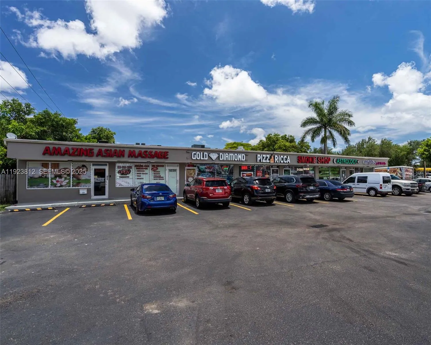 5228 S State Road 7 5228, Hollywood, Florida 33314, Hollywood, Florida 33314, ,Commercial Lease,For Rent,5228 S State Road 7 5228, Hollywood, Florida 33314,A11923812