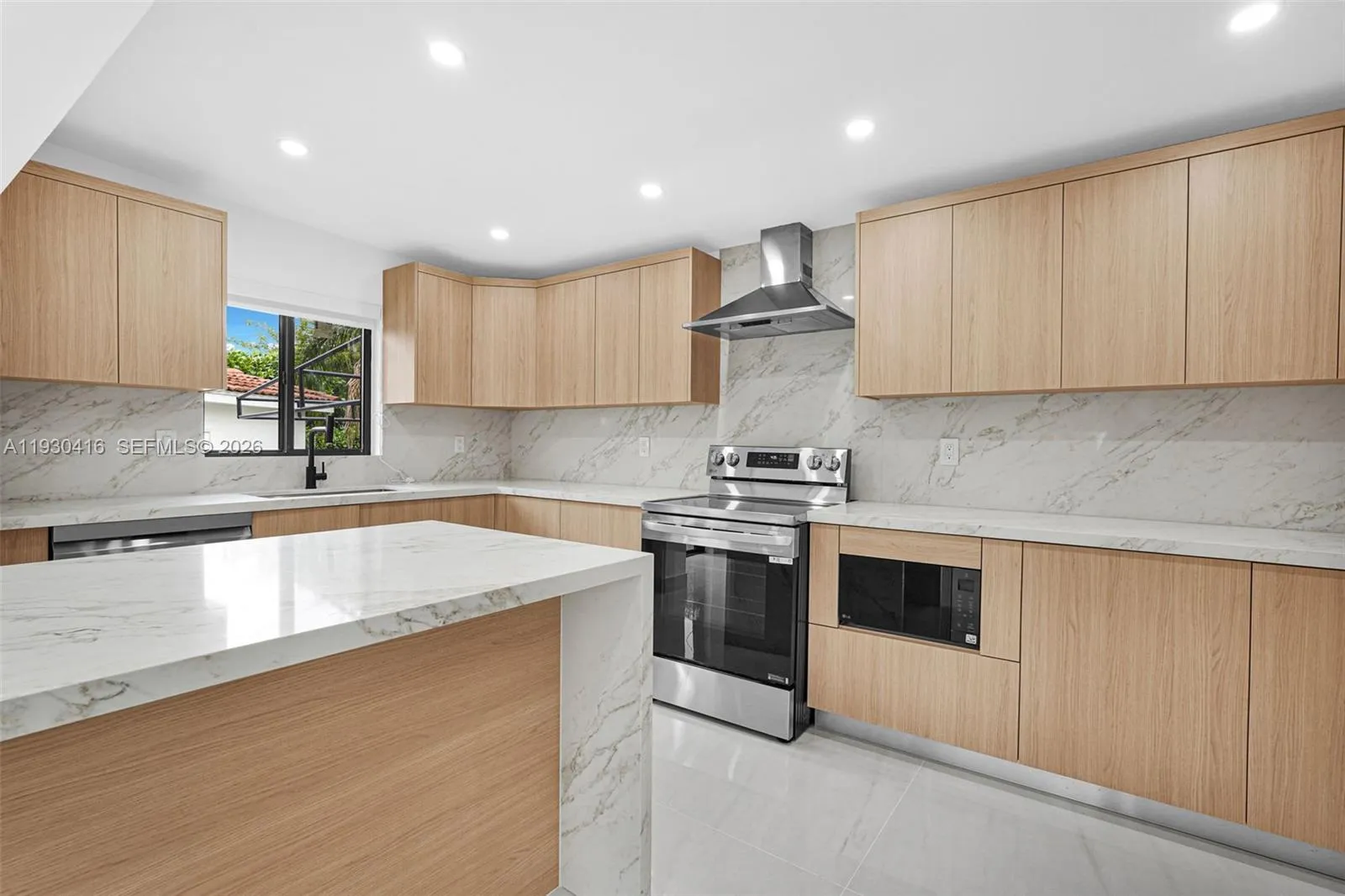 998 Sw 11th St, Miami, Florida 33129, Miami, Florida 33129, 5 Bedrooms Bedrooms, ,4 BathroomsBathrooms,Residential,For Sale,998 Sw 11th St, Miami, Florida 33129,A11930416