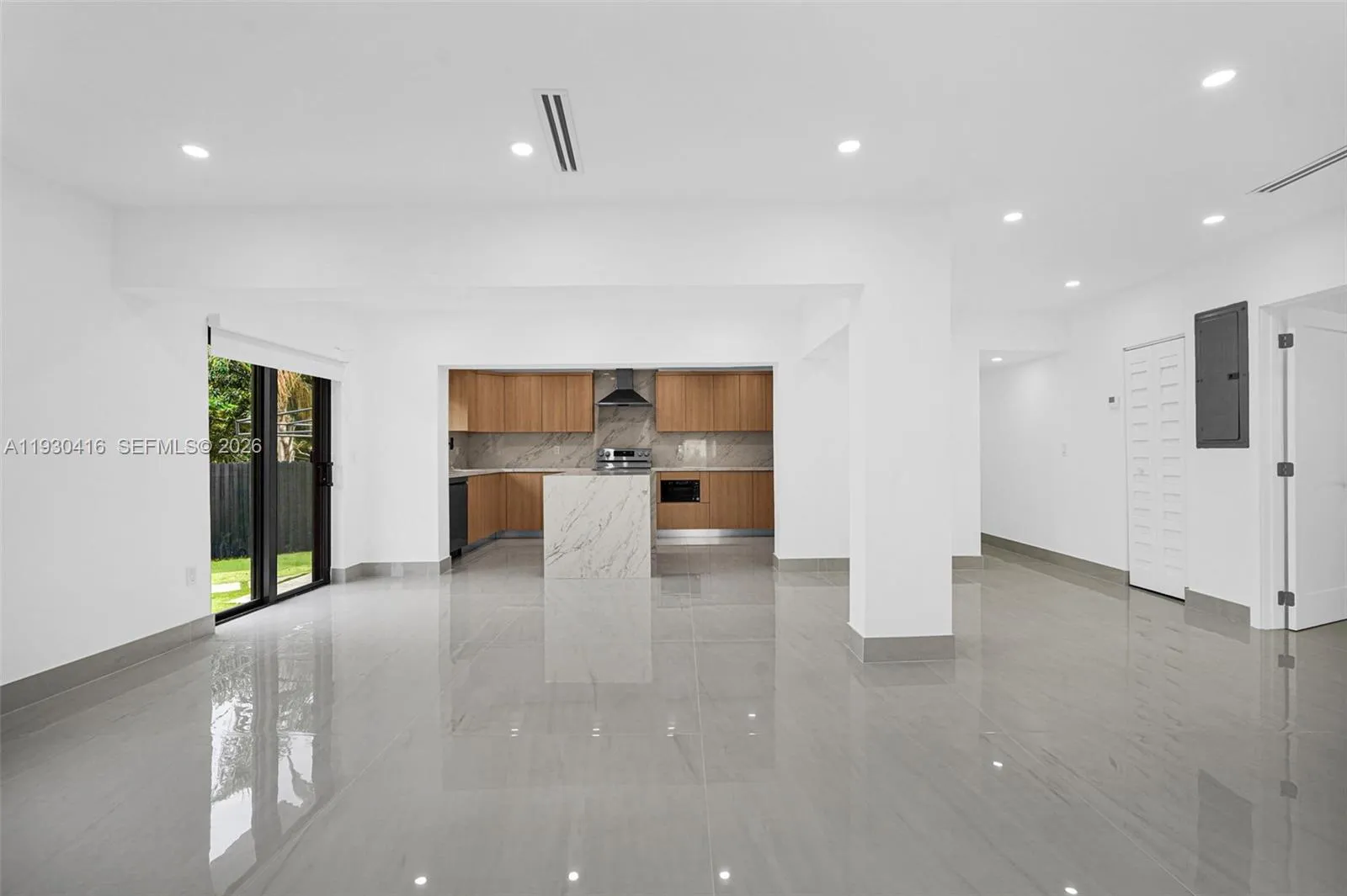 998 Sw 11th St, Miami, Florida 33129, Miami, Florida 33129, 5 Bedrooms Bedrooms, ,4 BathroomsBathrooms,Residential,For Sale,998 Sw 11th St, Miami, Florida 33129,A11930416