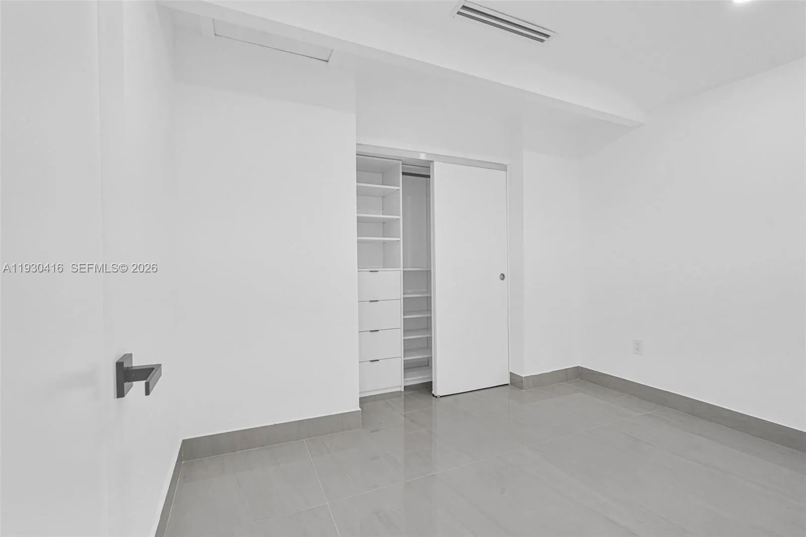 998 Sw 11th St, Miami, Florida 33129, Miami, Florida 33129, 5 Bedrooms Bedrooms, ,4 BathroomsBathrooms,Residential,For Sale,998 Sw 11th St, Miami, Florida 33129,A11930416