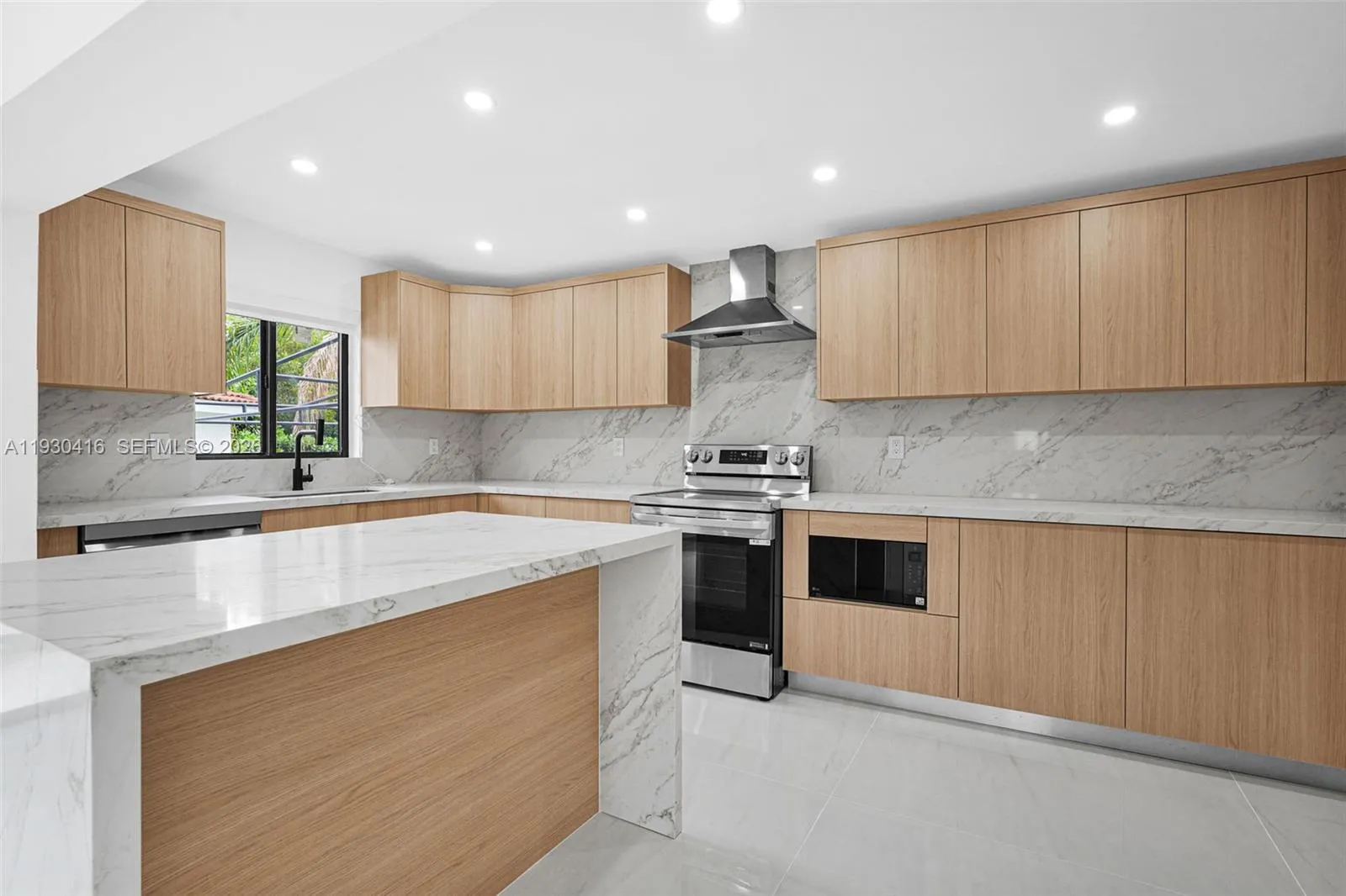 998 Sw 11th St, Miami, Florida 33129, Miami, Florida 33129, 5 Bedrooms Bedrooms, ,4 BathroomsBathrooms,Residential,For Sale,998 Sw 11th St, Miami, Florida 33129,A11930416