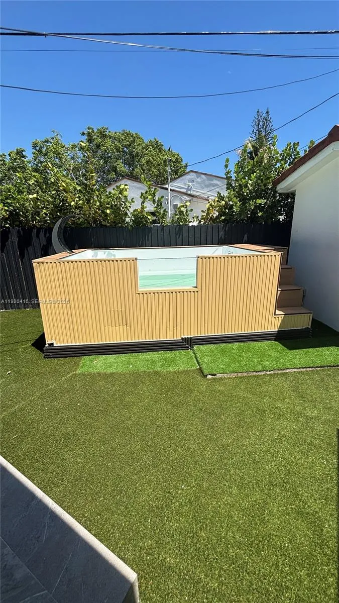 998 Sw 11th St, Miami, Florida 33129, Miami, Florida 33129, 5 Bedrooms Bedrooms, ,4 BathroomsBathrooms,Residential,For Sale,998 Sw 11th St, Miami, Florida 33129,A11930416