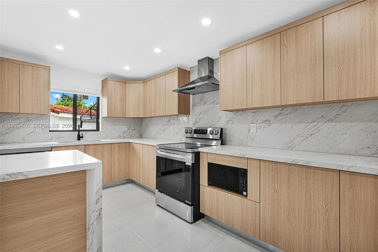 998 Sw 11th St, Miami, Florida 33129, Miami, Florida 33129, 5 Bedrooms Bedrooms, ,4 BathroomsBathrooms,Residential,For Sale,998 Sw 11th St, Miami, Florida 33129,A11930416