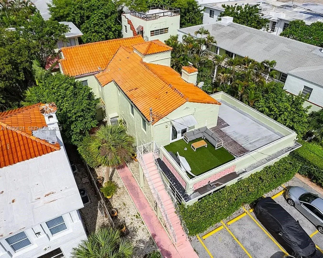 2822 Pine Tree Dr, Miami Beach, Florida 33140, Miami Beach, Florida 33140, ,Commercial Sale,For Sale,2822 Pine Tree Dr, Miami Beach, Florida 33140,A11930621