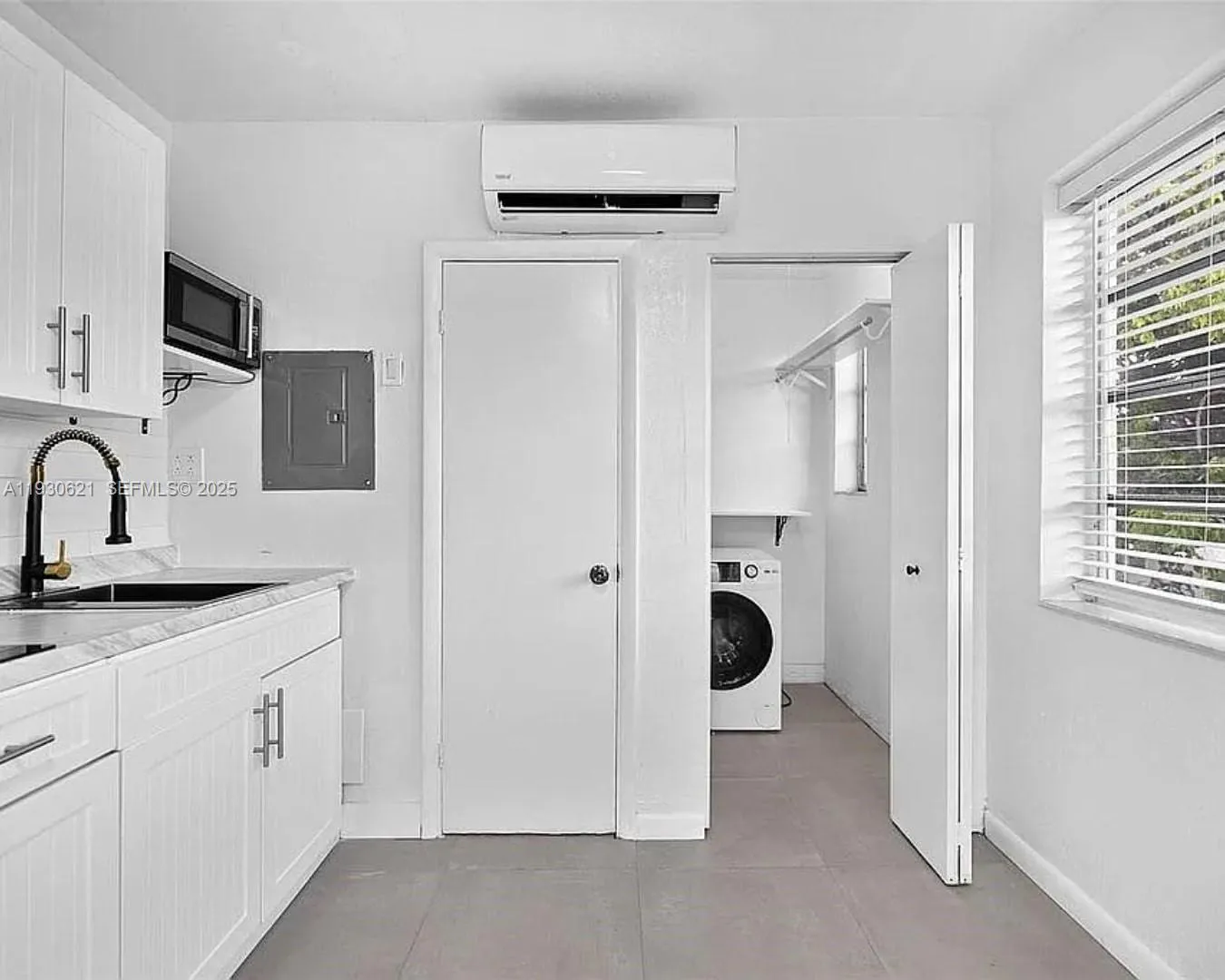 2822 Pine Tree Dr, Miami Beach, Florida 33140, Miami Beach, Florida 33140, ,Commercial Sale,For Sale,2822 Pine Tree Dr, Miami Beach, Florida 33140,A11930621