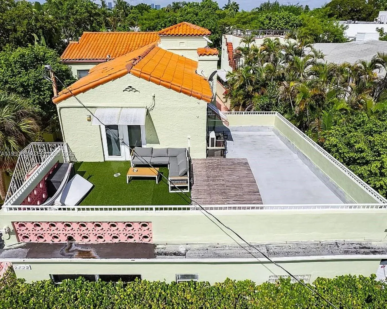 2822 Pine Tree Dr, Miami Beach, Florida 33140, Miami Beach, Florida 33140, ,Commercial Sale,For Sale,2822 Pine Tree Dr, Miami Beach, Florida 33140,A11930621