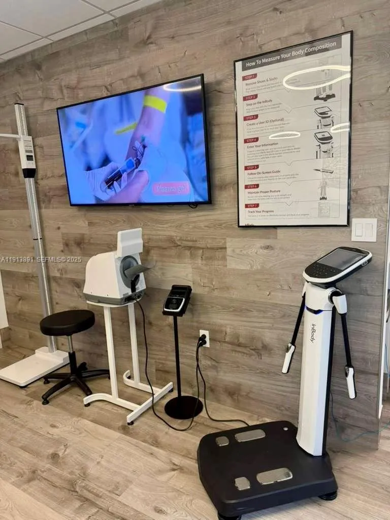 2500 E Hallandale Beach Blvd, Hallandale Beach, Fl, Hallandale Beach, Florida 33009, ,Business Opportunity,For Sale,2500 E Hallandale Beach Blvd, Hallandale Beach, Fl,A11913891