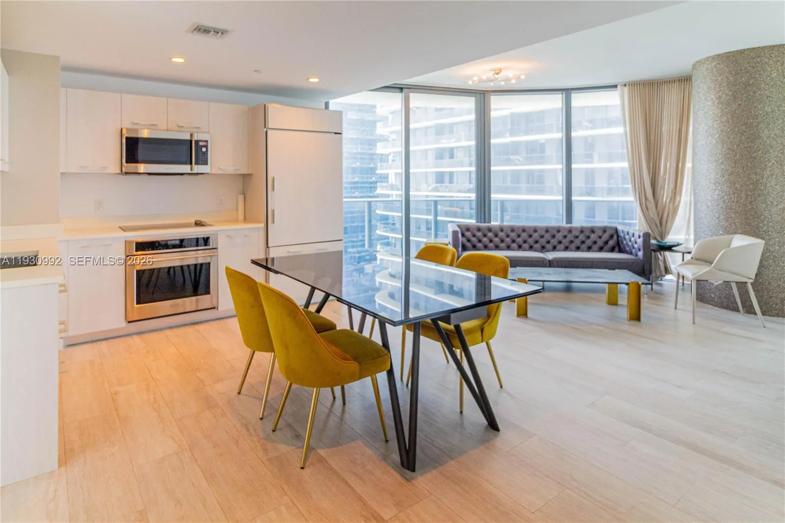 45 Sw 9th St 3601, Miami, Florida 33130, Miami, Florida 33130, 2 Bedrooms Bedrooms, ,2 BathroomsBathrooms,Residential Lease,For Rent,45 Sw 9th St 3601, Miami, Florida 33130,A11930992