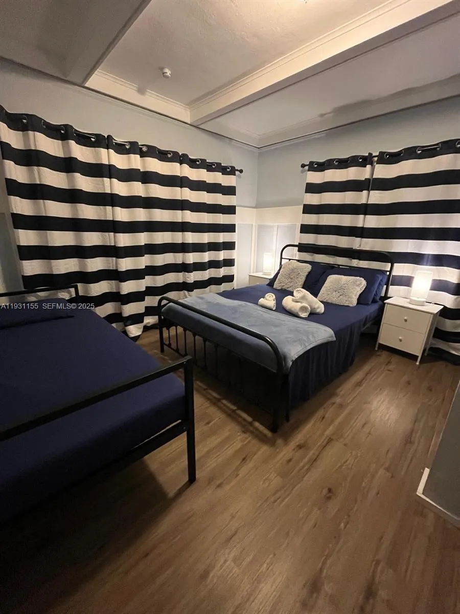 1535 Sw 2nd St, Miami, Florida 33135, Miami, Florida 33135, ,Residential Income,For Sale,1535 Sw 2nd St, Miami, Florida 33135,A11931155