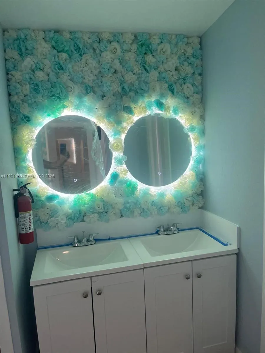 1535 Sw 2nd St, Miami, Florida 33135, Miami, Florida 33135, ,Residential Income,For Sale,1535 Sw 2nd St, Miami, Florida 33135,A11931155