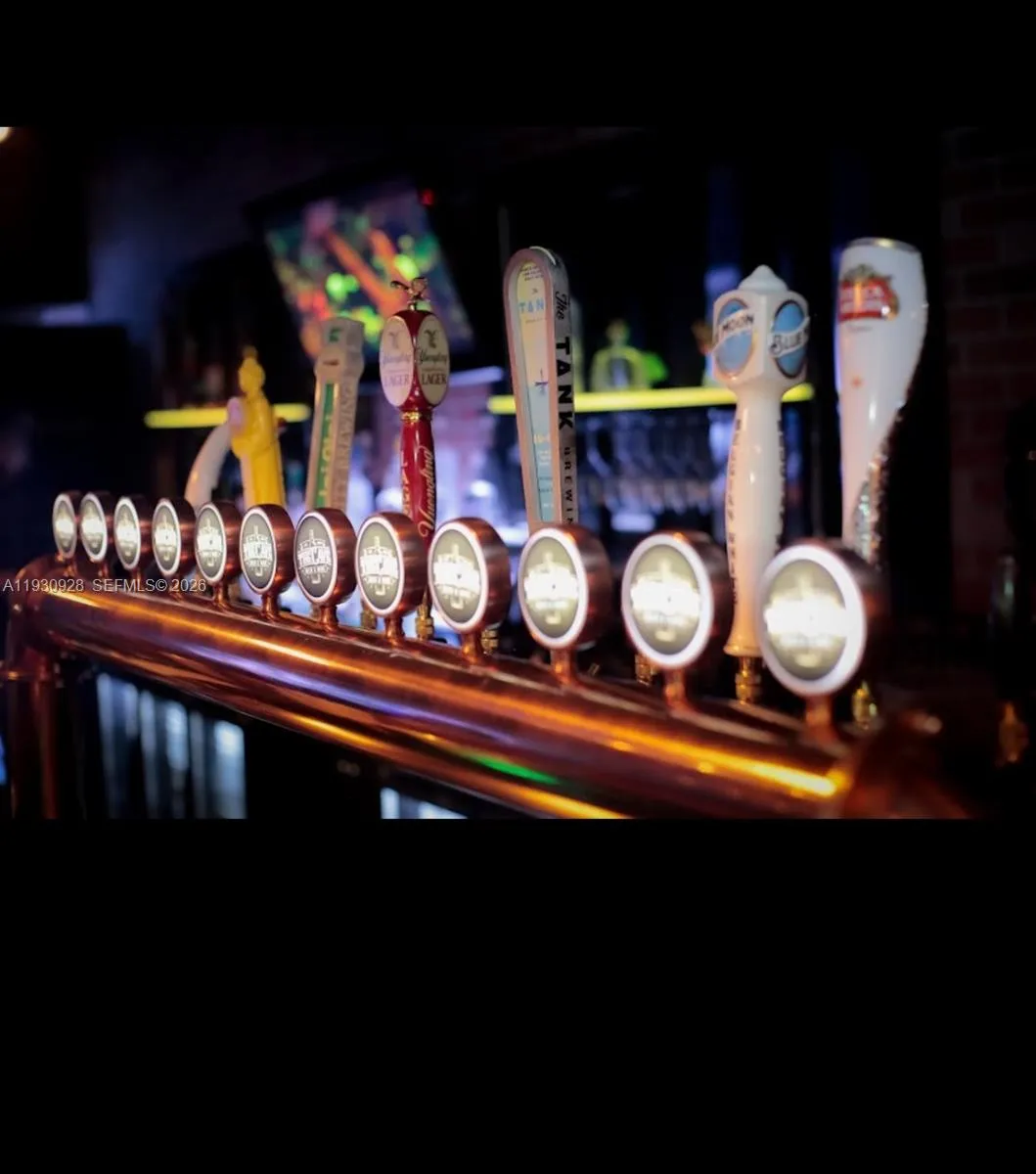 5650 Stirling Rd, Hollywood, Florida 33021, Hollywood, Florida 33021, ,Business Opportunity,For Sale,5650 Stirling Rd, Hollywood, Florida 33021,A11930928