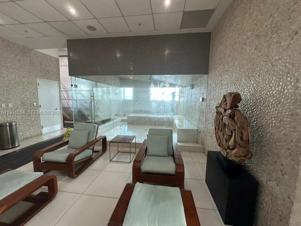 92 Sw 3rd St 1408, Miami, Florida 33130, Miami, Florida 33130, 1 Bedroom Bedrooms, ,1 BathroomBathrooms,Residential,For Sale,92 Sw 3rd St 1408, Miami, Florida 33130,A11931054