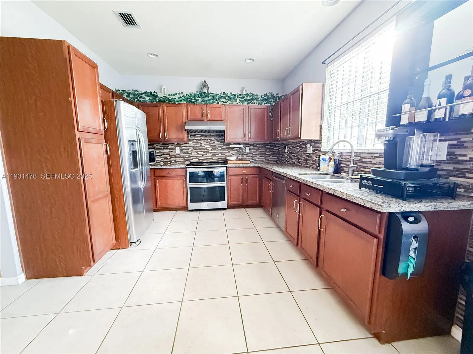 3184 Nw 32nd St, Oakland Park, Florida 33309, Oakland Park, Florida 33309, 3 Bedrooms Bedrooms, ,2 BathroomsBathrooms,Residential,For Sale,3184 Nw 32nd St, Oakland Park, Florida 33309,A11931478