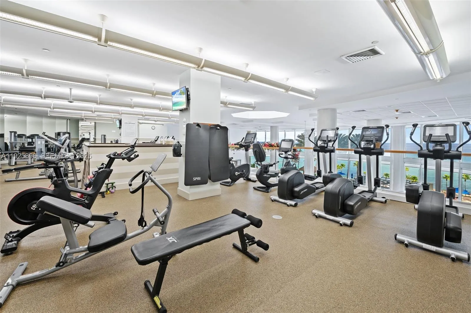 19333 E Collins Ave 1402, Sunny Isles Beach, Flori, Sunny Isles Beach, Florida 33160, 2 Bedrooms Bedrooms, ,2 BathroomsBathrooms,Residential,For Sale,19333 E Collins Ave 1402, Sunny Isles Beach, Flori,A11925896