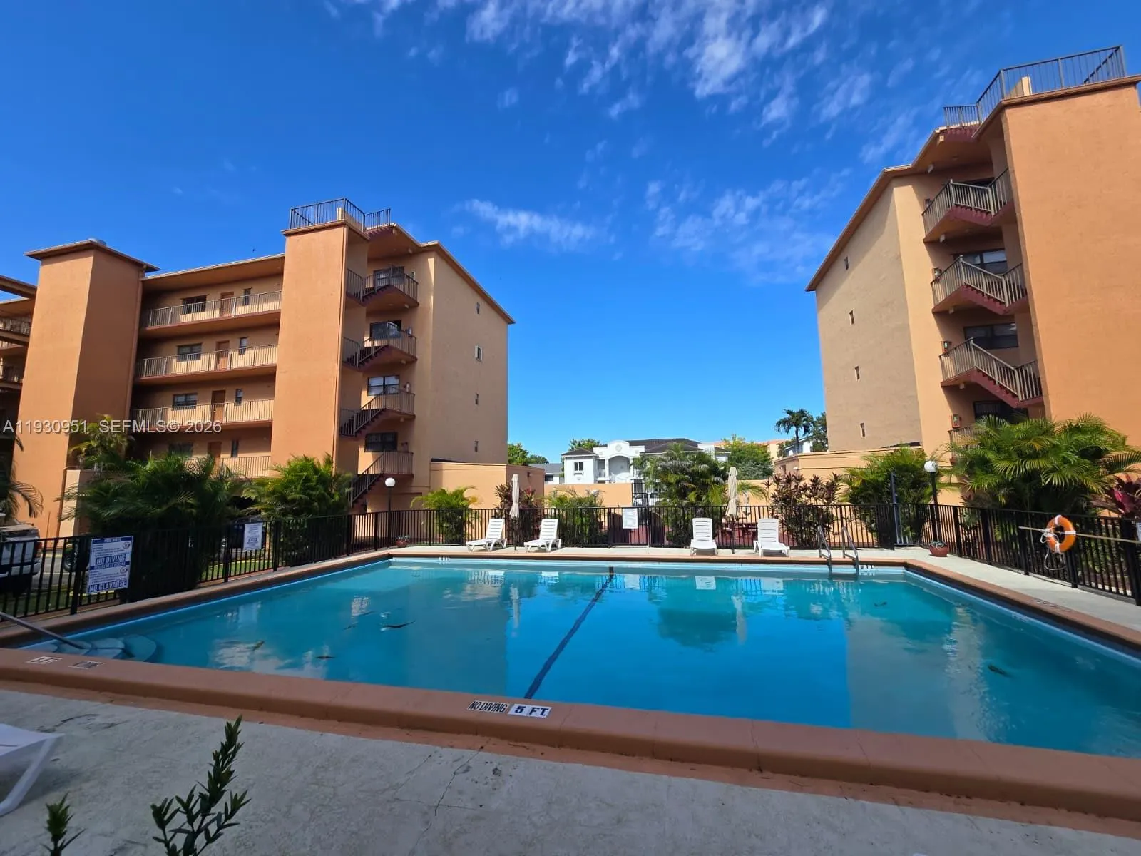 1800 W 54th St 409, Hialeah, Florida 33012, Hialeah, Florida 33012, 3 Bedrooms Bedrooms, ,2 BathroomsBathrooms,Residential Lease,For Rent,1800 W 54th St 409, Hialeah, Florida 33012,A11930951