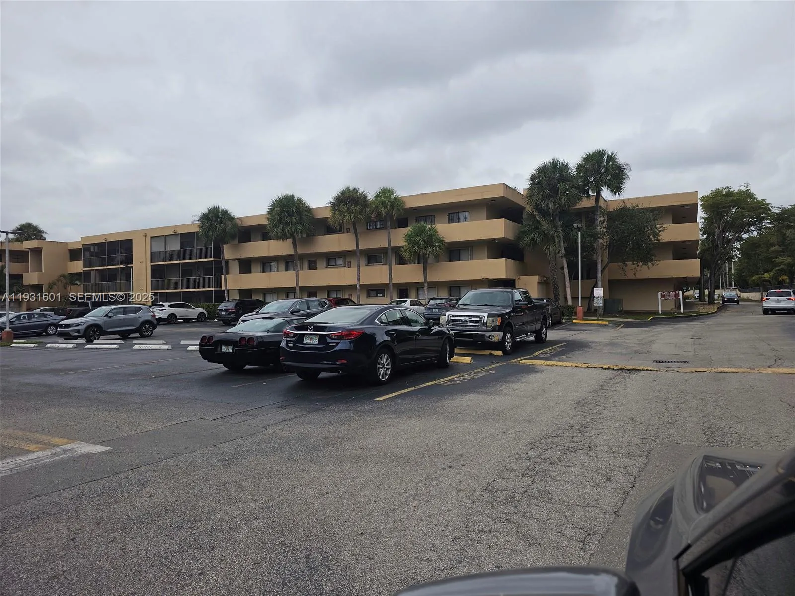 8415 Sw 107th Ave 116w, Miami, Florida 33173, Miami, Florida 33173, 3 Bedrooms Bedrooms, ,2 BathroomsBathrooms,Residential,For Sale,8415 Sw 107th Ave 116w, Miami, Florida 33173,A11931601 8415 Sw 107th Ave 116w, Miami, Florida 33173, Miami, Florida 33173, 3 Bedrooms Bedrooms, ,2 BathroomsBathrooms,Residential,For Sale,8415 Sw 107th Ave 116w, Miami, Florida 33173,A11931601