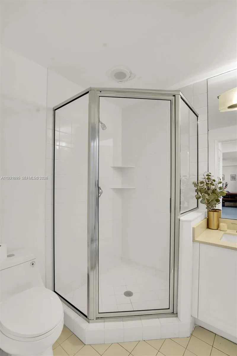 735 Crandon Blvd 503, Key Biscayne, Florida 33149, Key Biscayne, Florida 33149, 3 Bedrooms Bedrooms, ,3 BathroomsBathrooms,Residential Lease,For Rent,735 Crandon Blvd 503, Key Biscayne, Florida 33149,A11931695