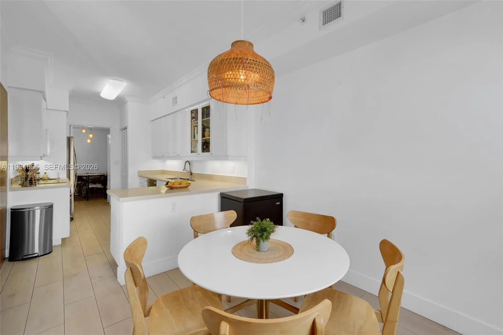 735 Crandon Blvd 503, Key Biscayne, Florida 33149, Key Biscayne, Florida 33149, 3 Bedrooms Bedrooms, ,3 BathroomsBathrooms,Residential Lease,For Rent,735 Crandon Blvd 503, Key Biscayne, Florida 33149,A11931695