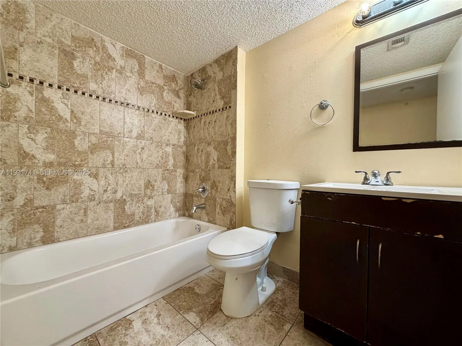 4035 W Mcnab Rd F101, Pompano Beach, Florida 33069, Pompano Beach, Florida 33069, 3 Bedrooms Bedrooms, ,2 BathroomsBathrooms,Residential Lease,For Rent,4035 W Mcnab Rd F101, Pompano Beach, Florida 33069,A11931741