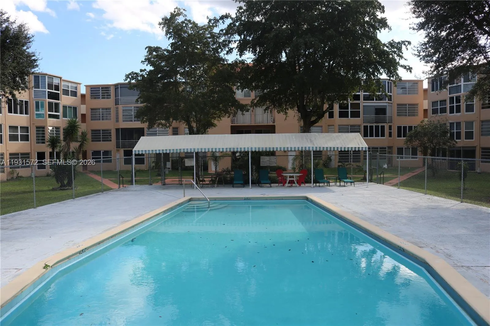 1301 Ne 191st St F407, Miami, Florida 33179, Miami, Florida 33179, 1 Bedroom Bedrooms, ,1 BathroomBathrooms,Residential,For Sale,1301 Ne 191st St F407, Miami, Florida 33179,A11931572