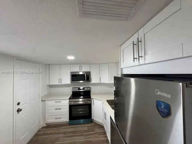 1301 Ne 191st St F407, Miami, Florida 33179, Miami, Florida 33179, 1 Bedroom Bedrooms, ,1 BathroomBathrooms,Residential,For Sale,1301 Ne 191st St F407, Miami, Florida 33179,A11931572