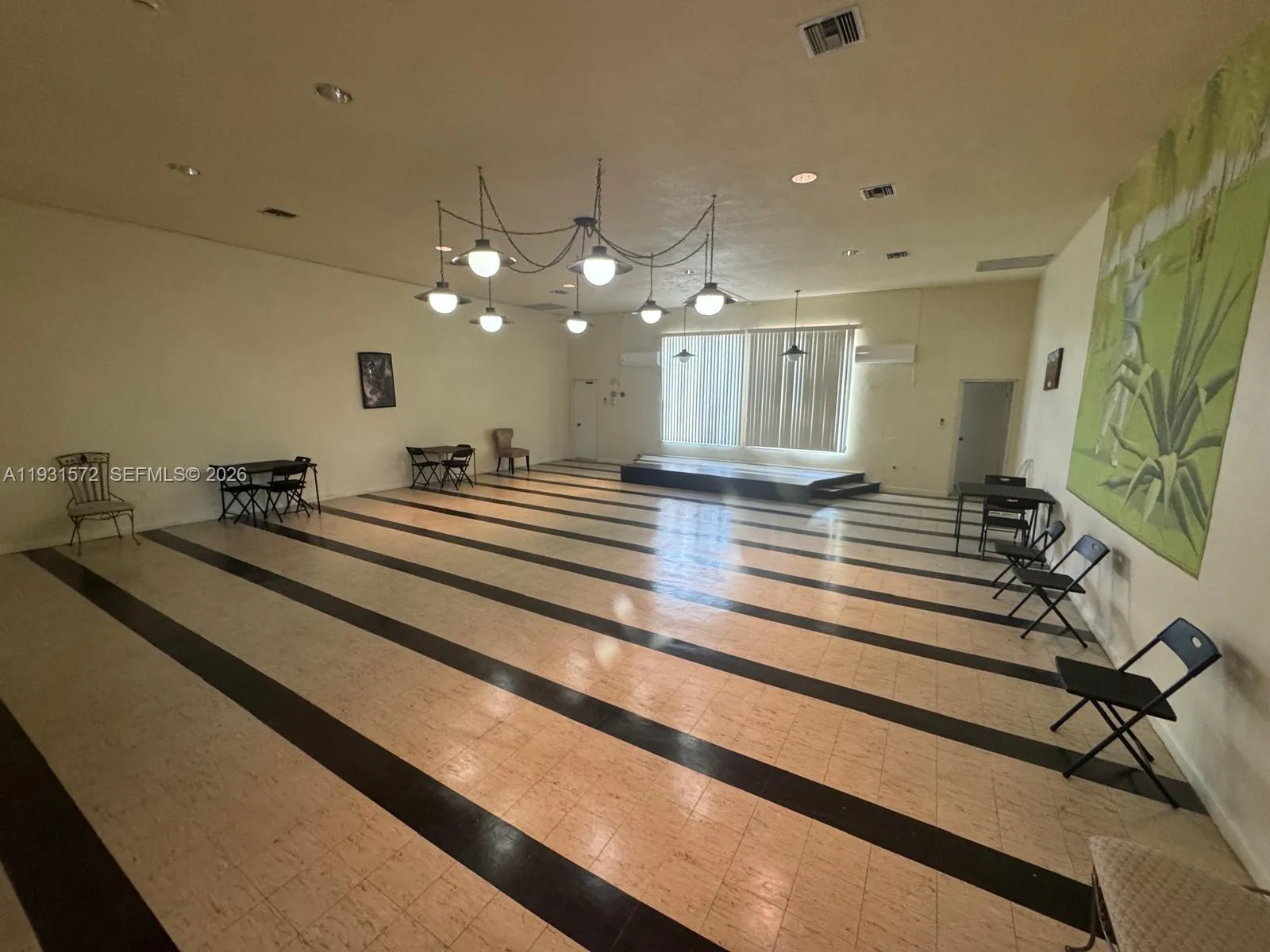 1301 Ne 191st St F407, Miami, Florida 33179, Miami, Florida 33179, 1 Bedroom Bedrooms, ,1 BathroomBathrooms,Residential,For Sale,1301 Ne 191st St F407, Miami, Florida 33179,A11931572