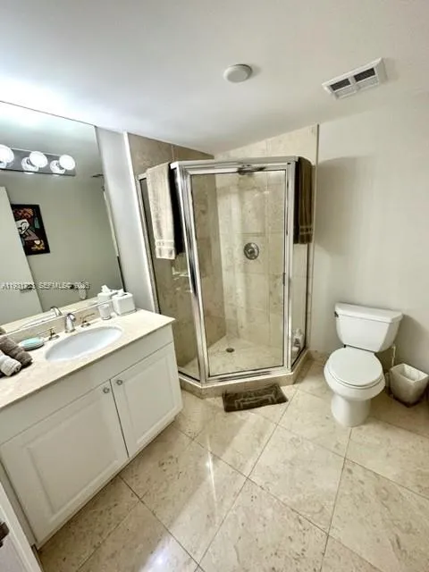 2nd Bathroom