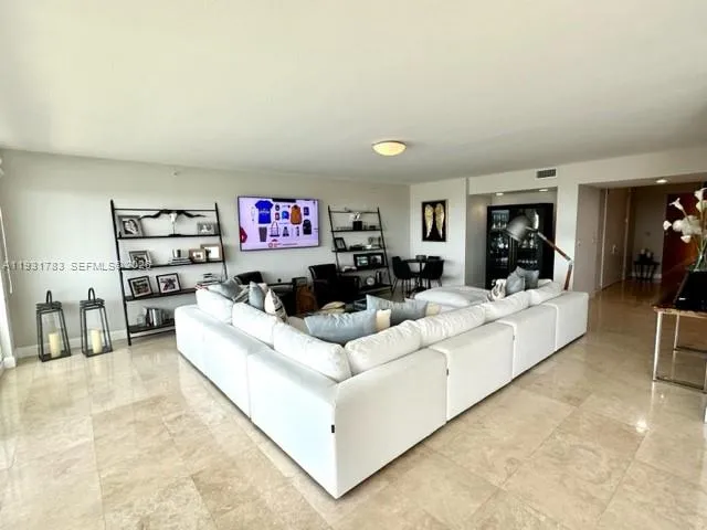20201 E Country Club Dr 903, Aventura, Florida 331, Aventura, Florida 33180, 3 Bedrooms Bedrooms, ,3 BathroomsBathrooms,Residential Lease,For Rent,20201 E Country Club Dr 903, Aventura, Florida 331,A11931783