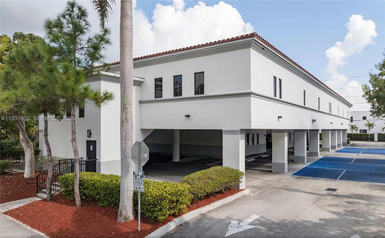 6900 Sw 80th St, Miami, Florida 33143, Miami, Florida 33143, ,Commercial Sale,For Sale,6900 Sw 80th St, Miami, Florida 33143,A11931802