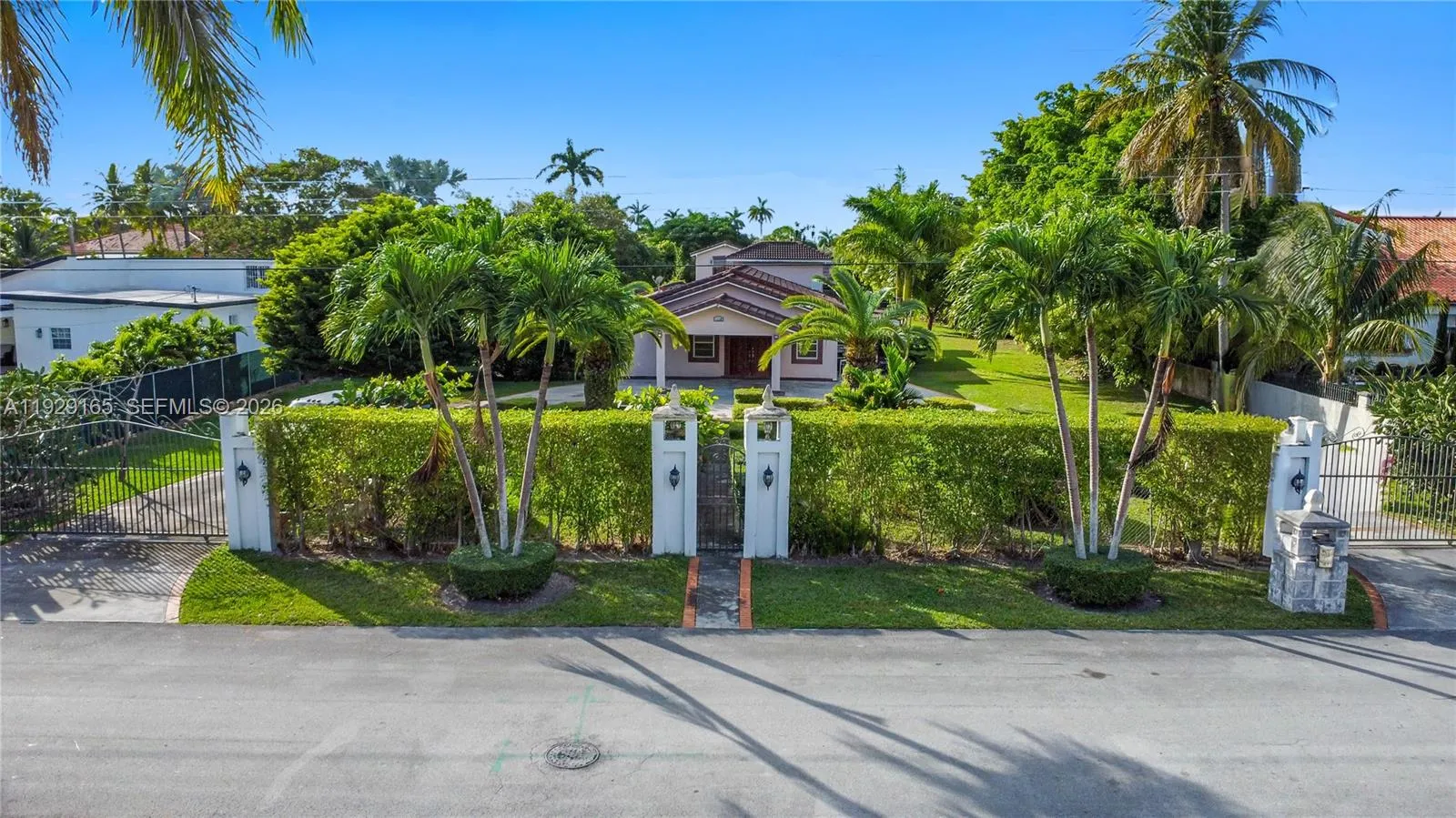 300 Sw 123rd Ave, Miami, Florida 33184, Miami, Florida 33184, 4 Bedrooms Bedrooms, ,2 BathroomsBathrooms,Residential,For Sale,300 Sw 123rd Ave, Miami, Florida 33184,A11929165