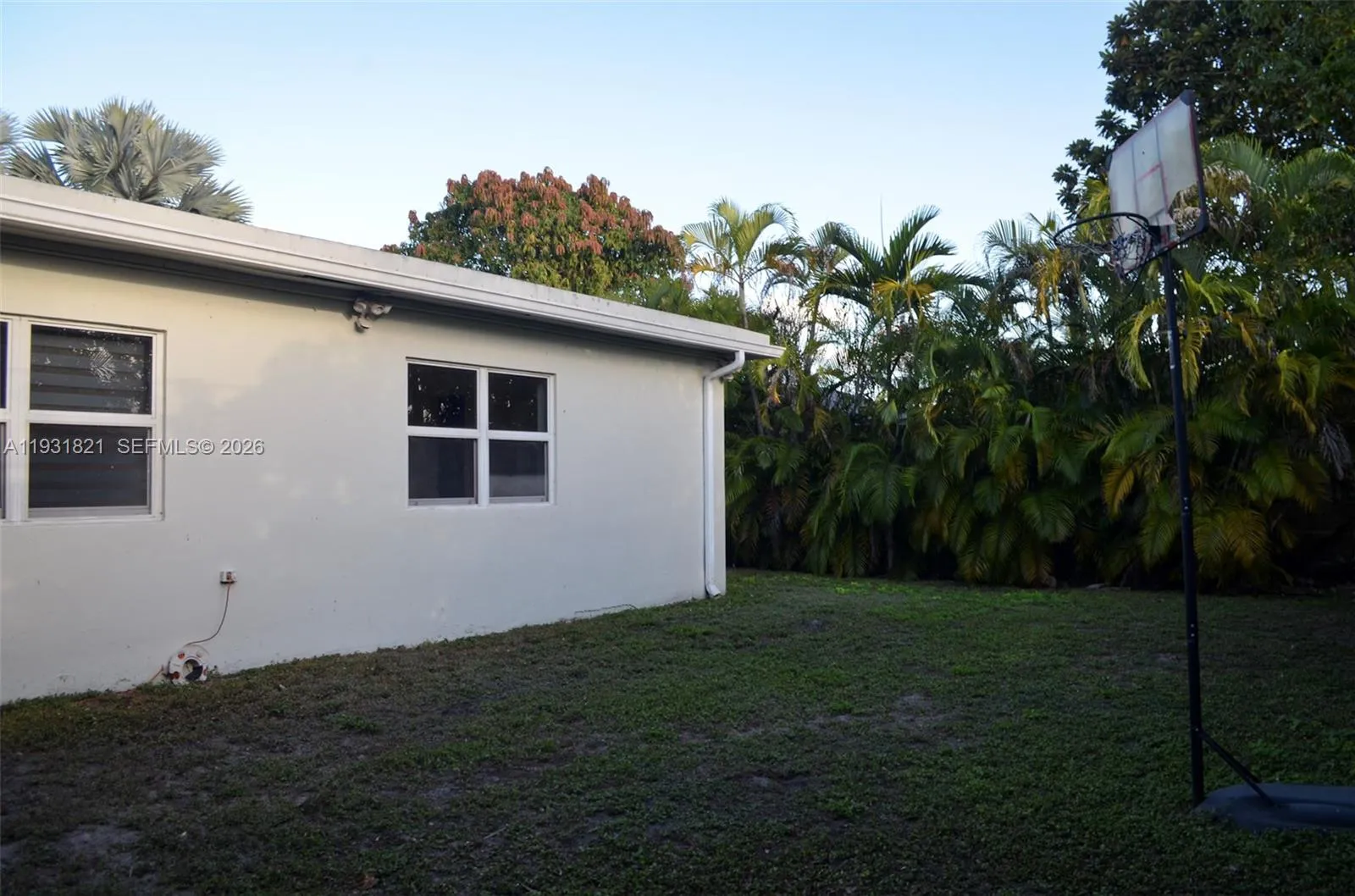 10840 Westwood Lake Dr 0, Miami, Florida 33165, Miami, Florida 33165, 3 Bedrooms Bedrooms, ,2 BathroomsBathrooms,Residential Lease,For Rent,10840 Westwood Lake Dr 0, Miami, Florida 33165,A11931821