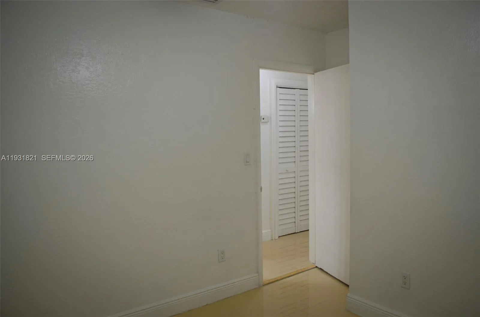 10840 Westwood Lake Dr 0, Miami, Florida 33165, Miami, Florida 33165, 3 Bedrooms Bedrooms, ,2 BathroomsBathrooms,Residential Lease,For Rent,10840 Westwood Lake Dr 0, Miami, Florida 33165,A11931821