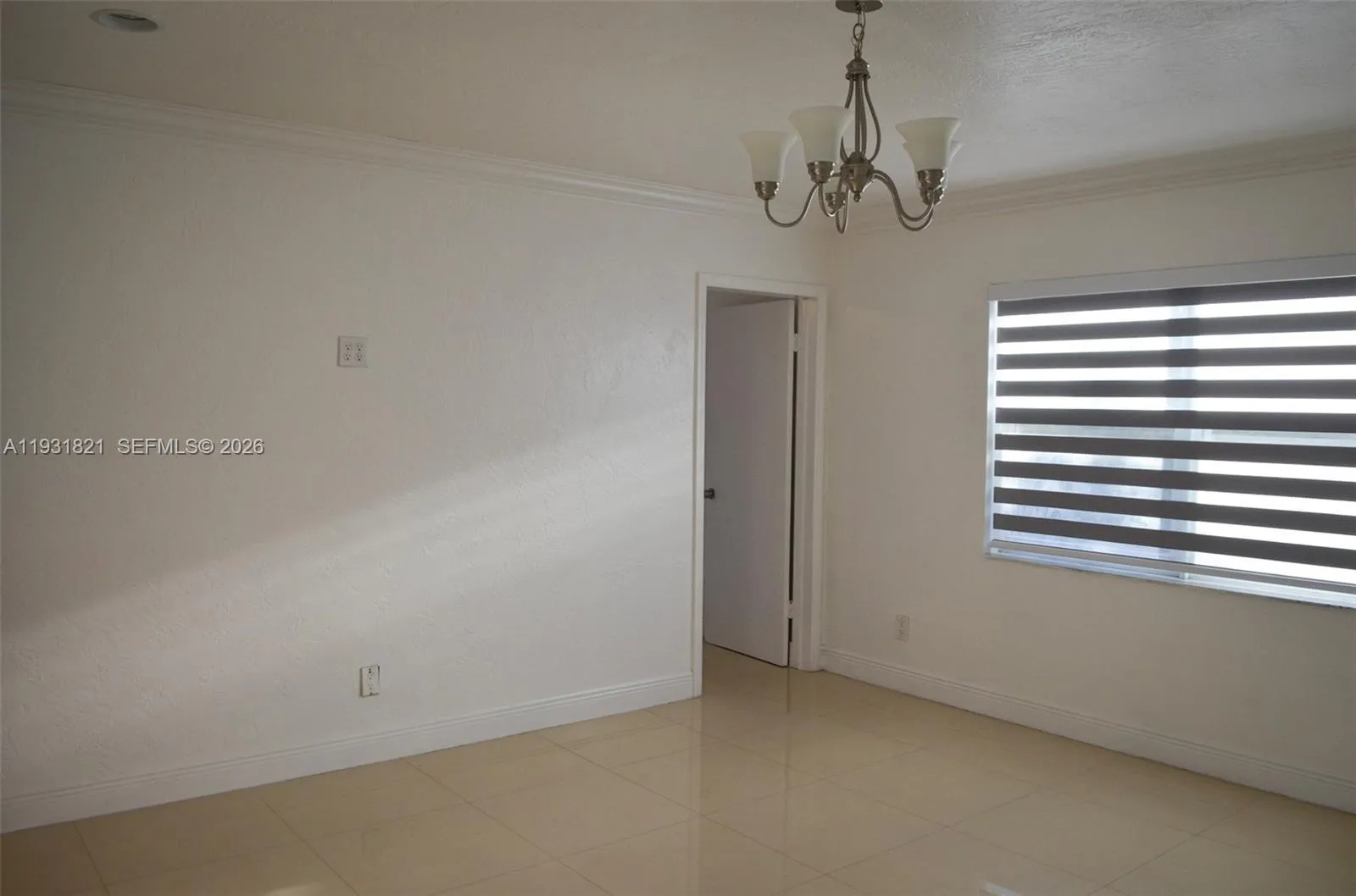 10840 Westwood Lake Dr 0, Miami, Florida 33165, Miami, Florida 33165, 3 Bedrooms Bedrooms, ,2 BathroomsBathrooms,Residential Lease,For Rent,10840 Westwood Lake Dr 0, Miami, Florida 33165,A11931821