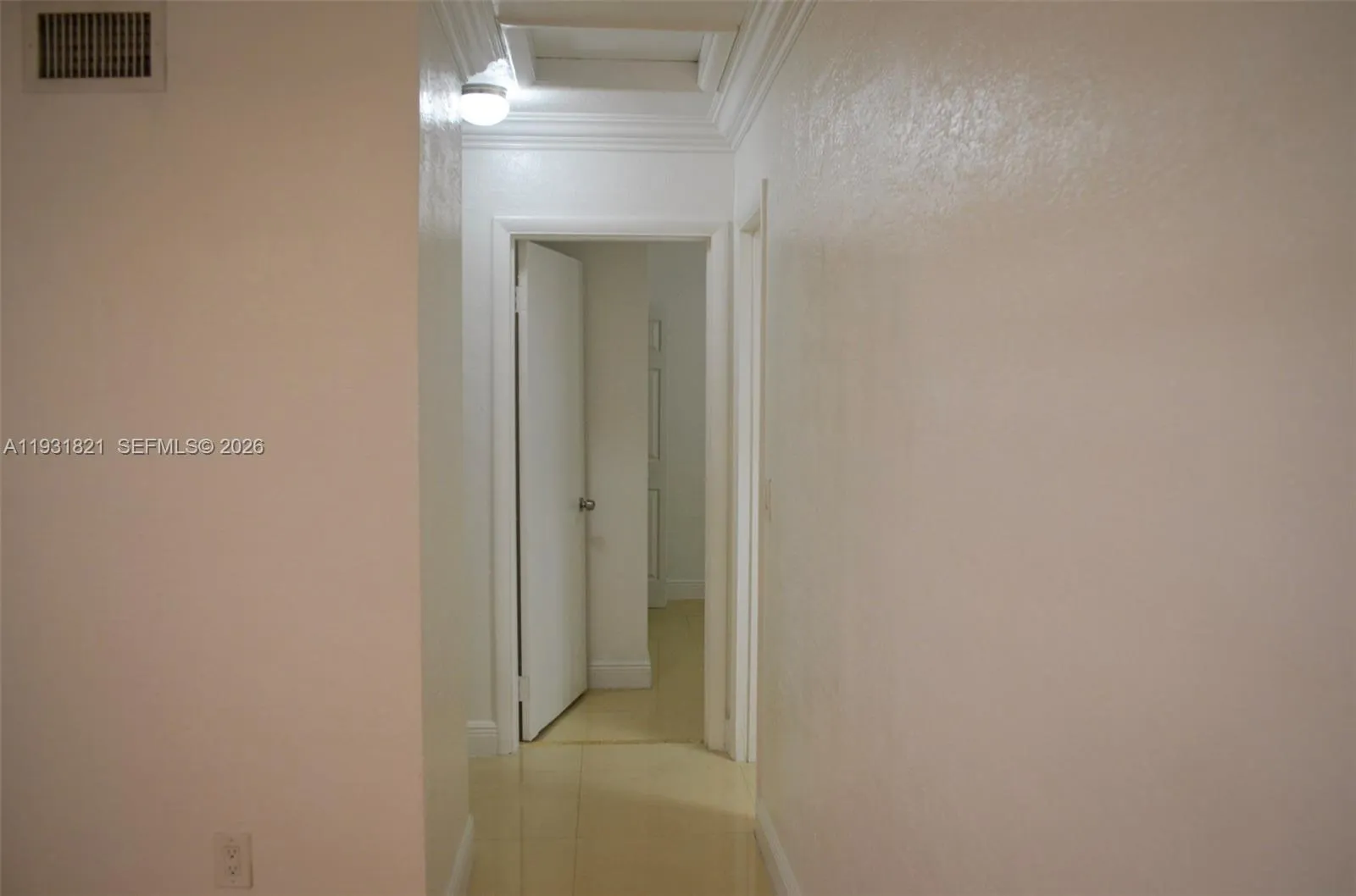 10840 Westwood Lake Dr 0, Miami, Florida 33165, Miami, Florida 33165, 3 Bedrooms Bedrooms, ,2 BathroomsBathrooms,Residential Lease,For Rent,10840 Westwood Lake Dr 0, Miami, Florida 33165,A11931821