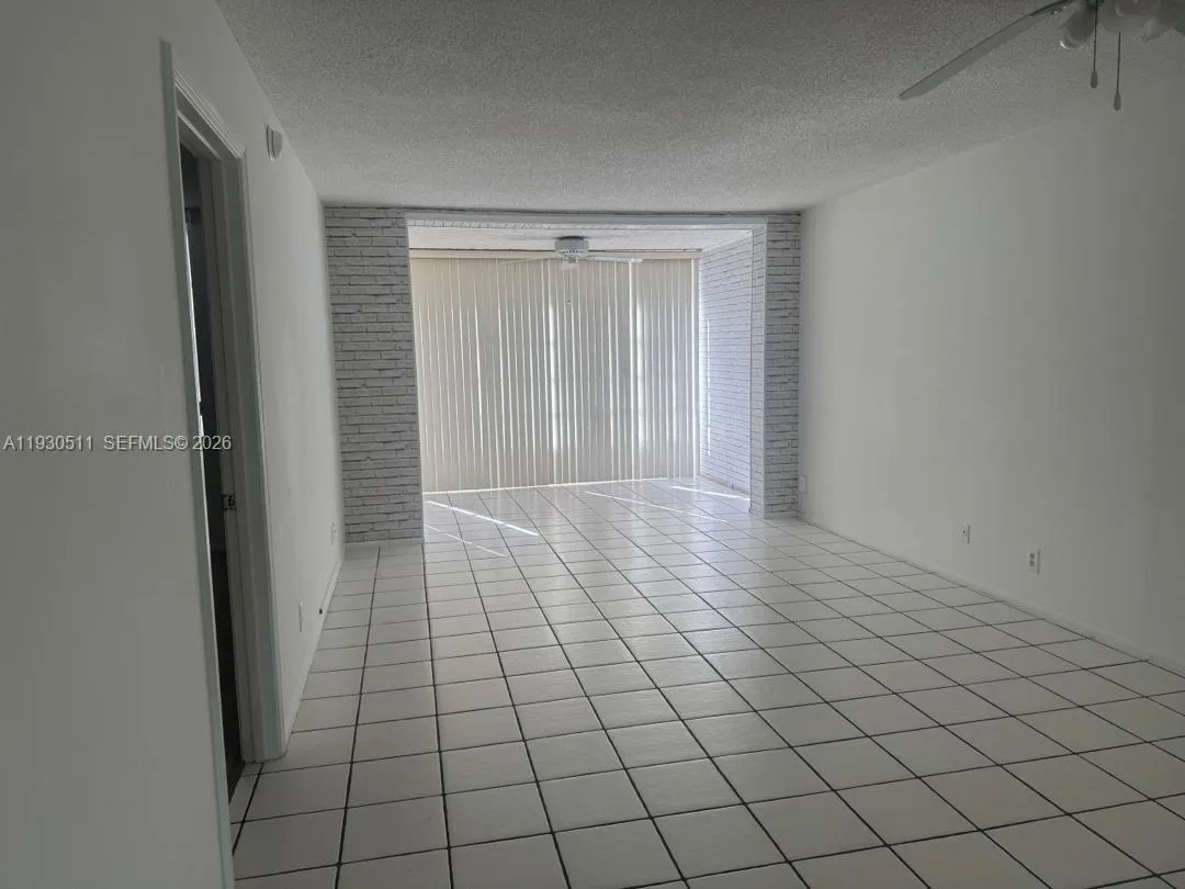 9330 Lagoon Pl 302, Davie, Florida 33324, Davie, Florida 33324, 1 Bedroom Bedrooms, ,1 BathroomBathrooms,Residential Lease,For Rent,9330 Lagoon Pl 302, Davie, Florida 33324,A11930511