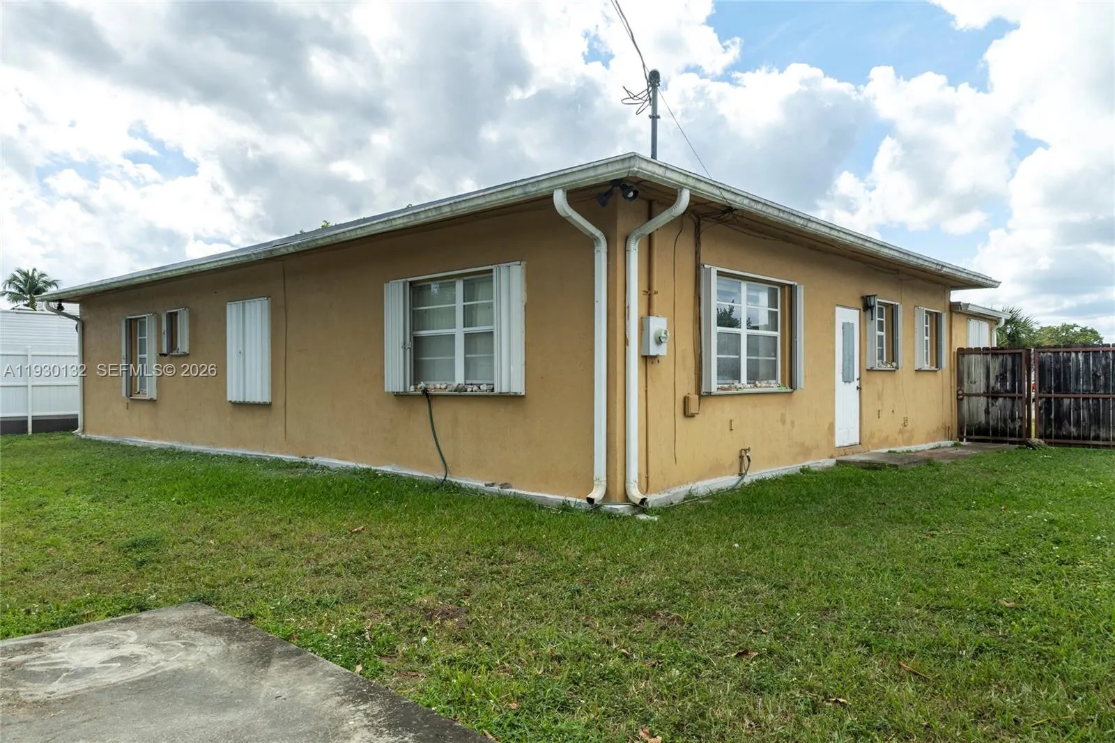 4151 Sw 112th Ct, Miami, Florida 33165, Miami, Florida 33165, 5 Bedrooms Bedrooms, ,2 BathroomsBathrooms,Residential,For Sale,4151 Sw 112th Ct, Miami, Florida 33165,A11930132