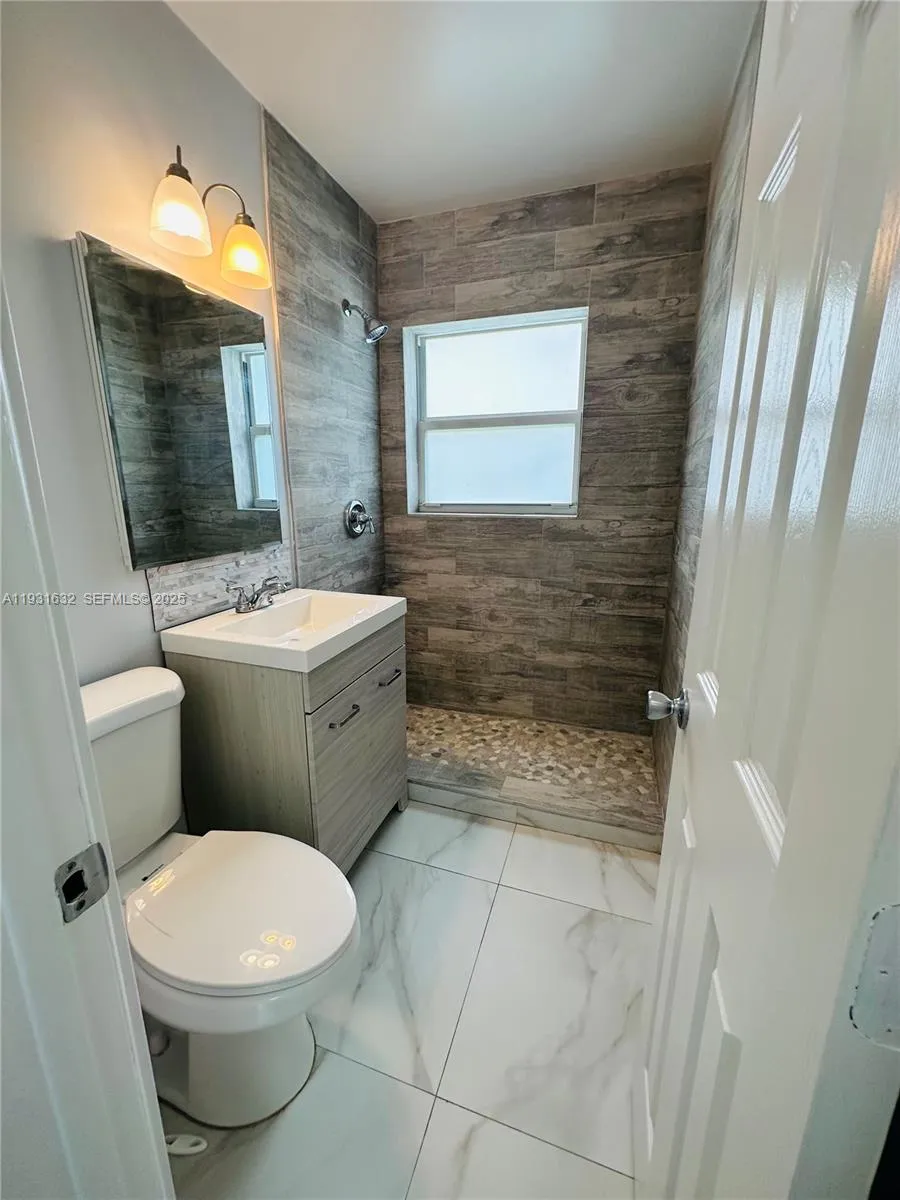 3000 - 3002 Sw 15th Ave, Fort Lauderdale, Florida, Fort Lauderdale, Florida 33315, ,Residential Income,For Sale,3000 - 3002 Sw 15th Ave, Fort Lauderdale, Florida ,A11931632