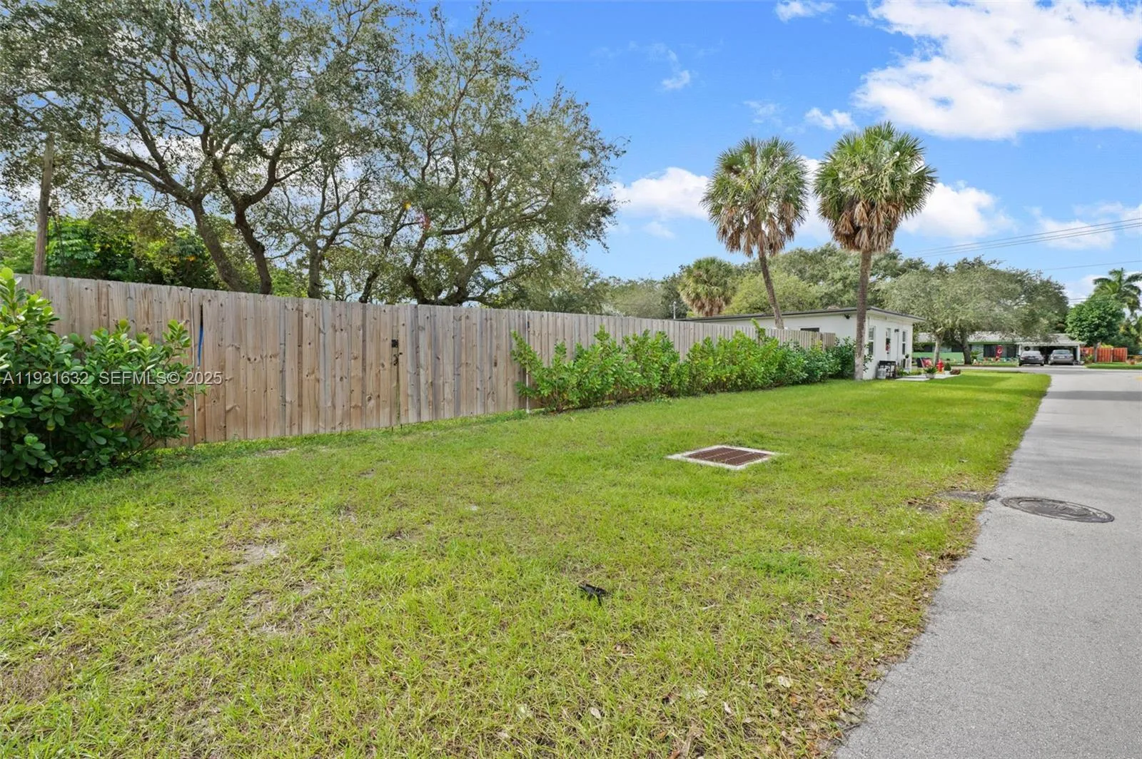 3000 - 3002 Sw 15th Ave, Fort Lauderdale, Florida, Fort Lauderdale, Florida 33315, ,Residential Income,For Sale,3000 - 3002 Sw 15th Ave, Fort Lauderdale, Florida ,A11931632