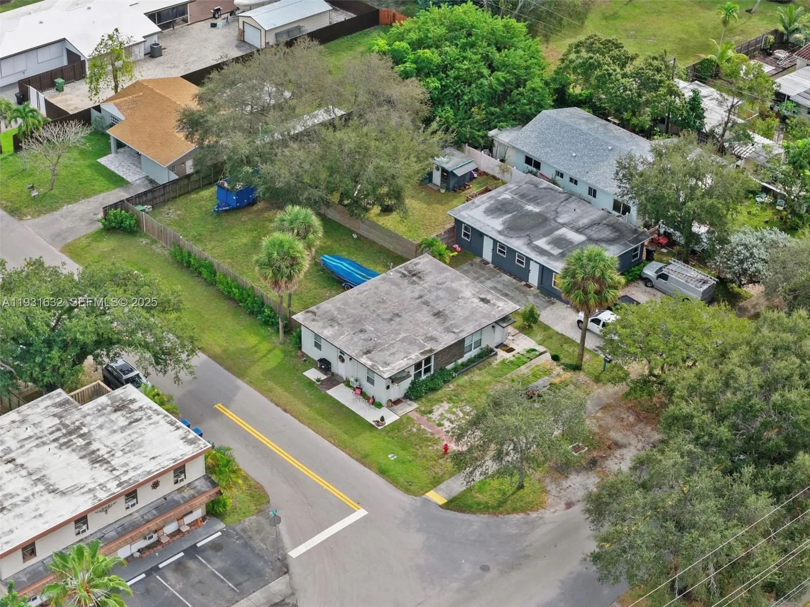 3000 - 3002 Sw 15th Ave, Fort Lauderdale, Florida, Fort Lauderdale, Florida 33315, ,Residential Income,For Sale,3000 - 3002 Sw 15th Ave, Fort Lauderdale, Florida ,A11931632