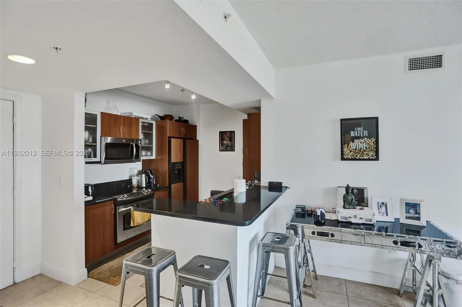 18800 Ne 29th Ave 403, Aventura, Florida 33180, Aventura, Florida 33180, 2 Bedrooms Bedrooms, ,2 BathroomsBathrooms,Residential Lease,For Rent,18800 Ne 29th Ave 403, Aventura, Florida 33180,A11932013