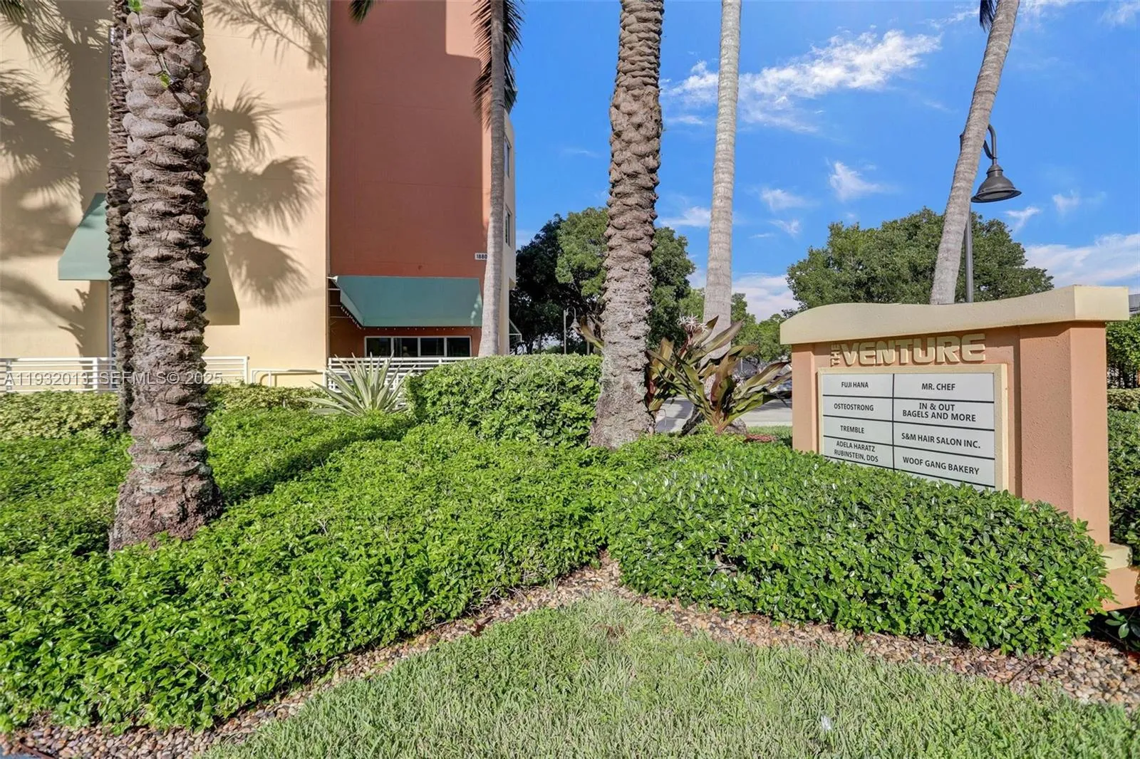 18800 Ne 29th Ave 403, Aventura, Florida 33180, Aventura, Florida 33180, 2 Bedrooms Bedrooms, ,2 BathroomsBathrooms,Residential Lease,For Rent,18800 Ne 29th Ave 403, Aventura, Florida 33180,A11932013