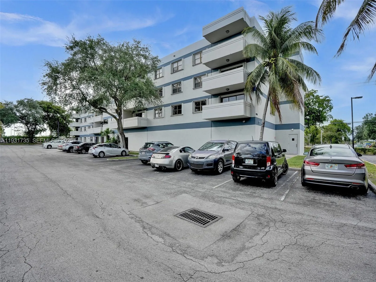 1891 N 61st Ave B215, Hollywood, Florida 33024, Hollywood, Florida 33024, 3 Bedrooms Bedrooms, ,3 BathroomsBathrooms,Residential,For Sale,1891 N 61st Ave B215, Hollywood, Florida 33024,A11931735