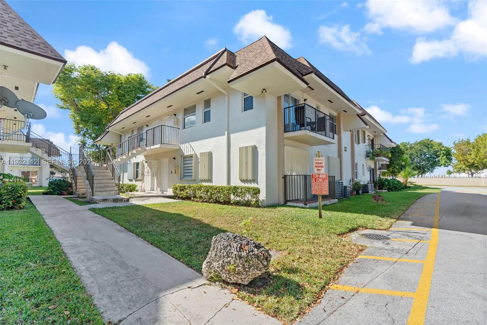 Miami, Florida 33183, 2 Bedrooms Bedrooms, ,2 BathroomsBathrooms,Residential Lease,For Rent,A11932112