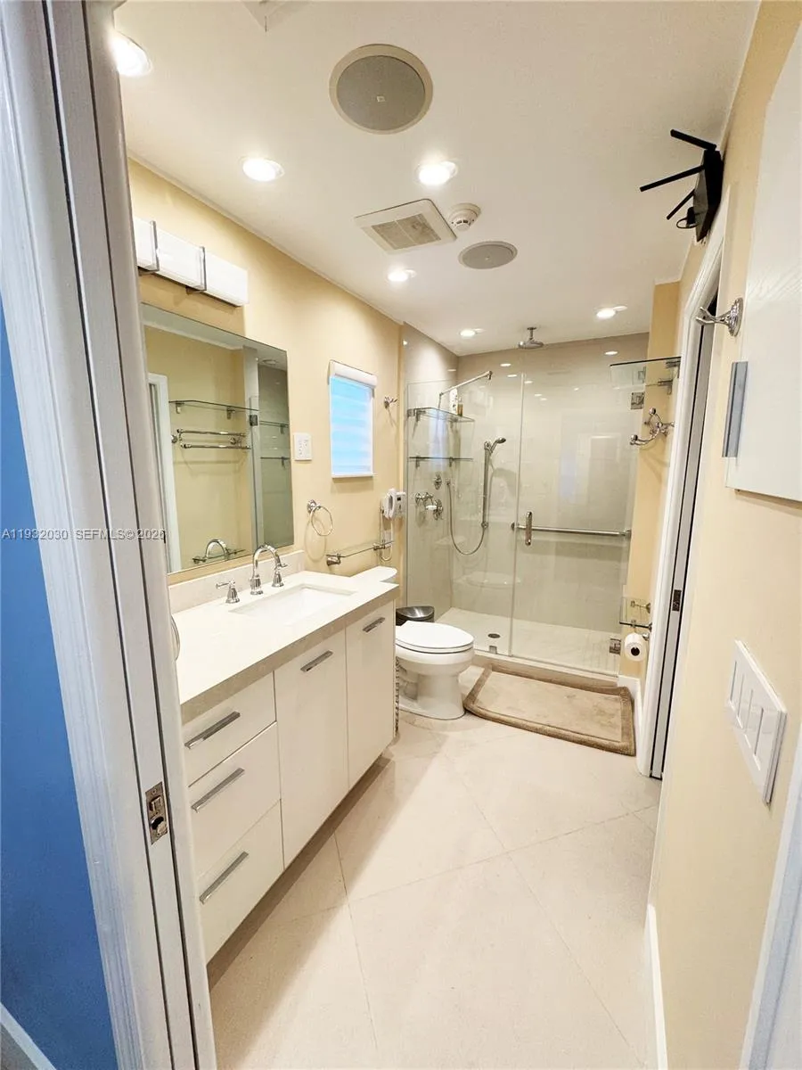 610 Misty Oaks Ln, Pompano Beach, Florida 33069, Pompano Beach, Florida 33069, 3 Bedrooms Bedrooms, ,4 BathroomsBathrooms,Residential,For Sale,610 Misty Oaks Ln, Pompano Beach, Florida 33069,A11932030